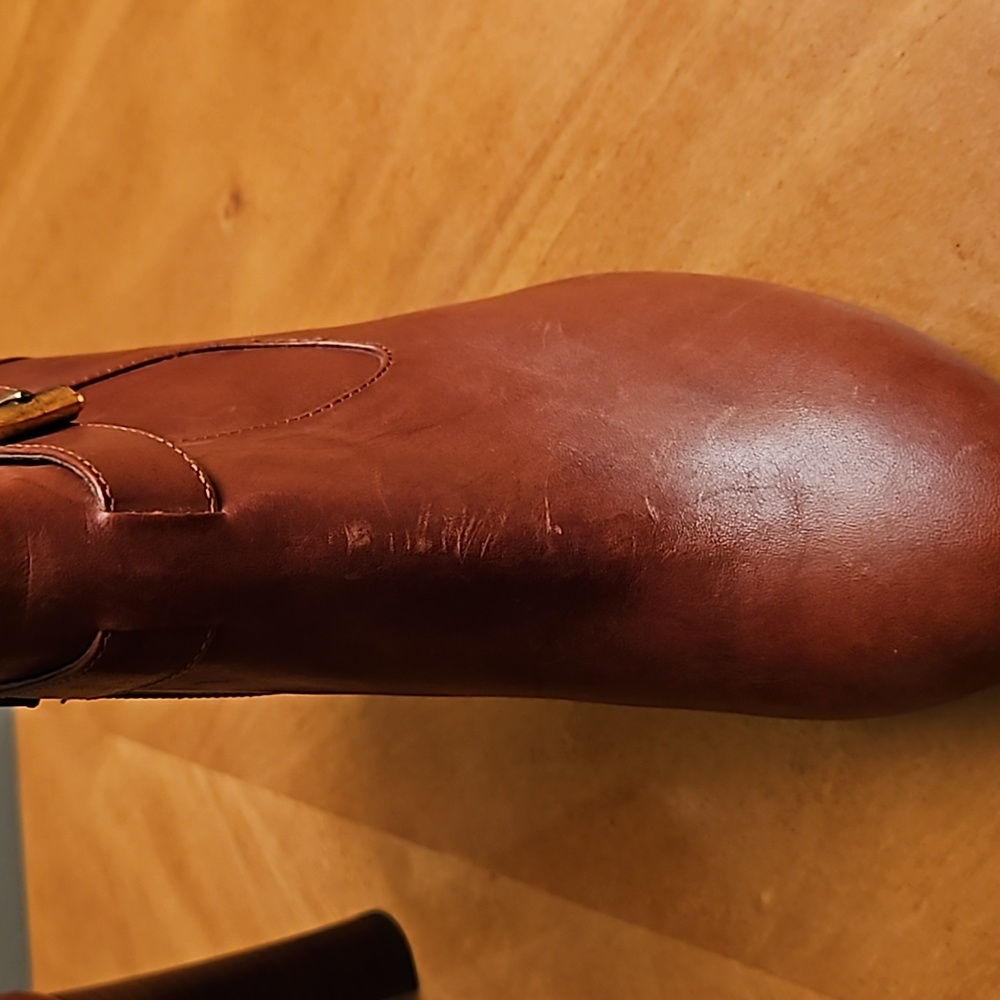 Designer Leather Booties! NWOT. Gorgeous Autumn caramel color. Size 7 1/2 - Picture 6 of 8
